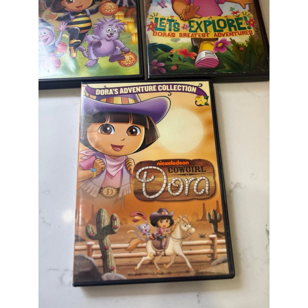 Dora DVD bundle - Picture 2 of 9